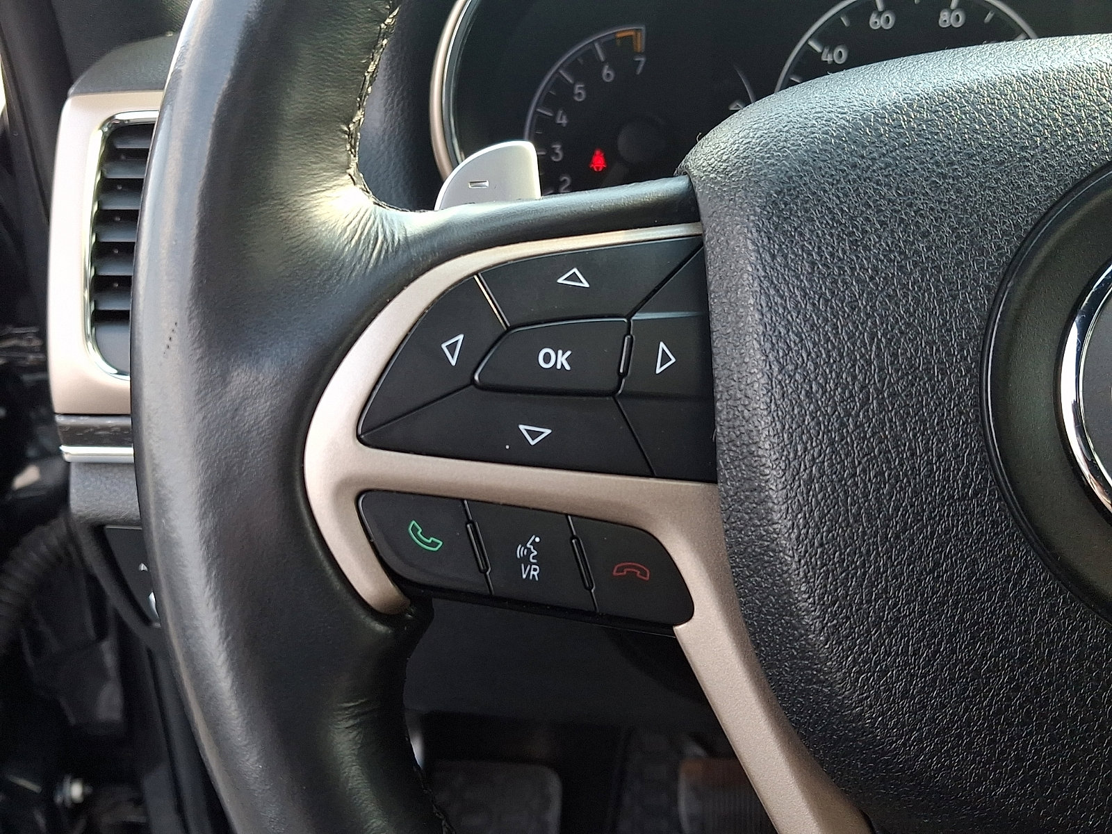 Used 2015 Jeep Grand Cherokee Limited AWD/4WD image 22
