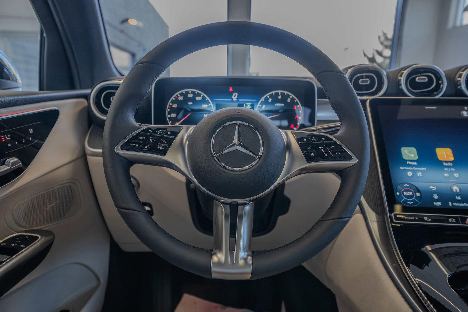 New 2026 Mercedes-Benz GLC 300 4MATIC image 9