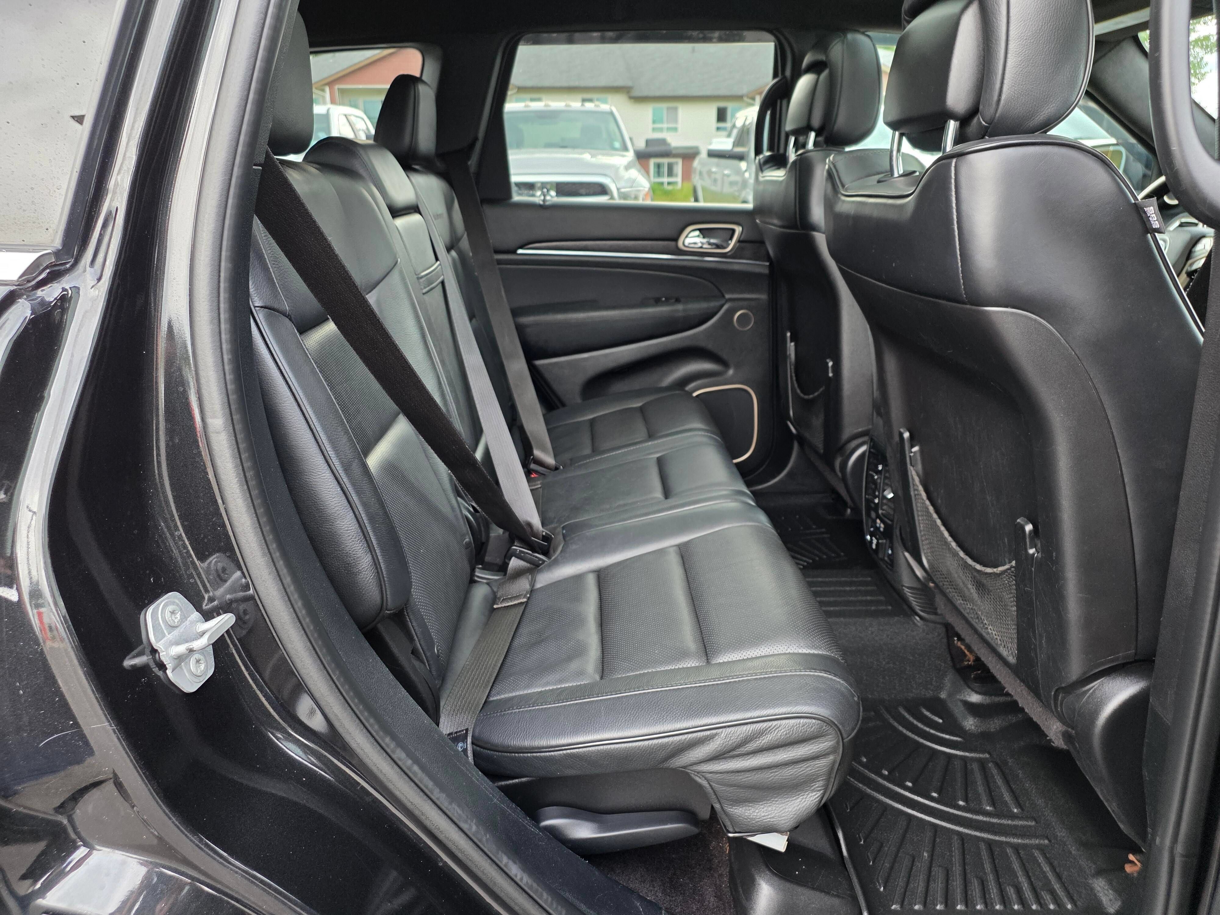 Used 2016 Jeep Grand Cherokee Summit w/ Premium Plus Apperance Group AWD/4WD image 27