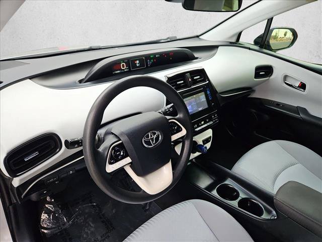 Used 2017 Toyota Prius Three FWD image 10