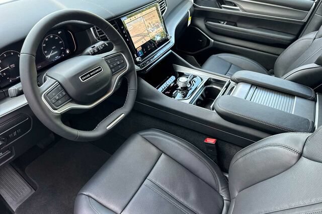 New 2026 Jeep Grand Wagoneer Limited AWD/4WD image 7