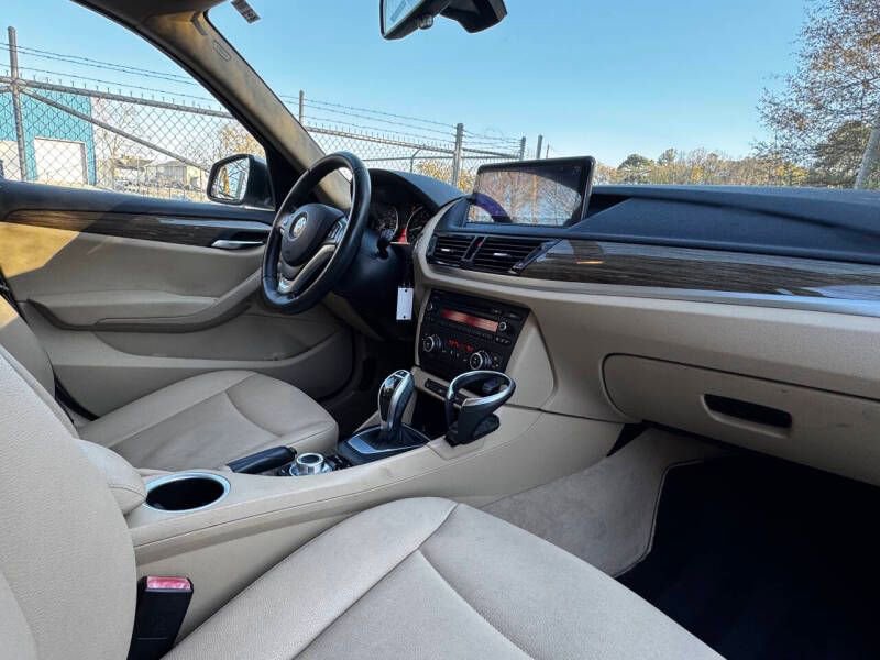 Used 2015 BMW X1 sDrive28i image 14