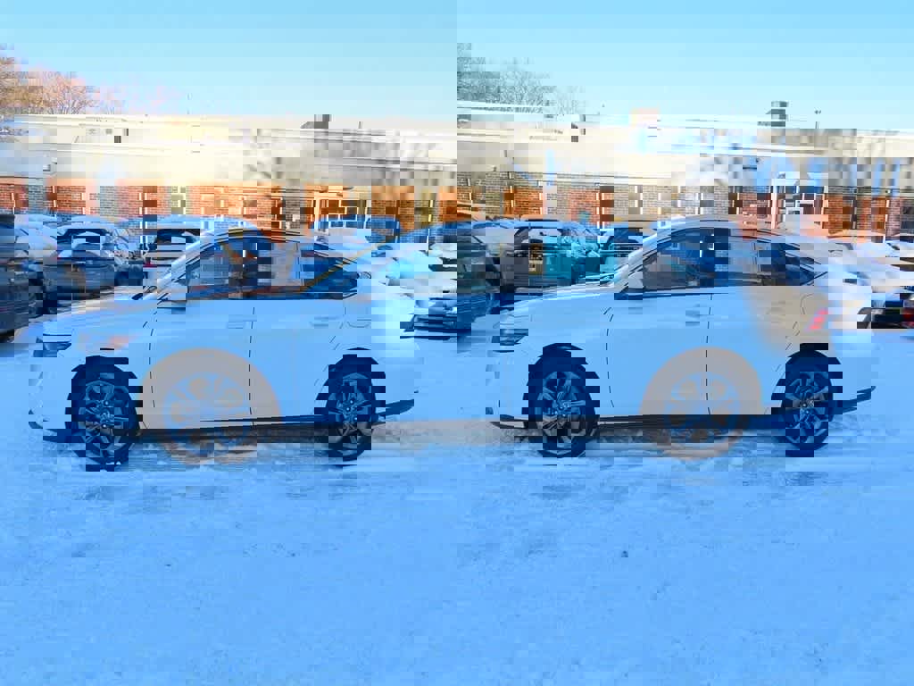 Certified 2023 Honda Accord EX image 3