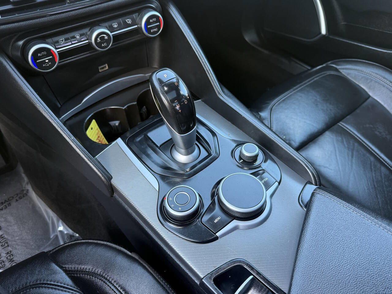 Used 2019 Alfa Romeo Giulia w/ Quick Order Package 22K Sport image 16