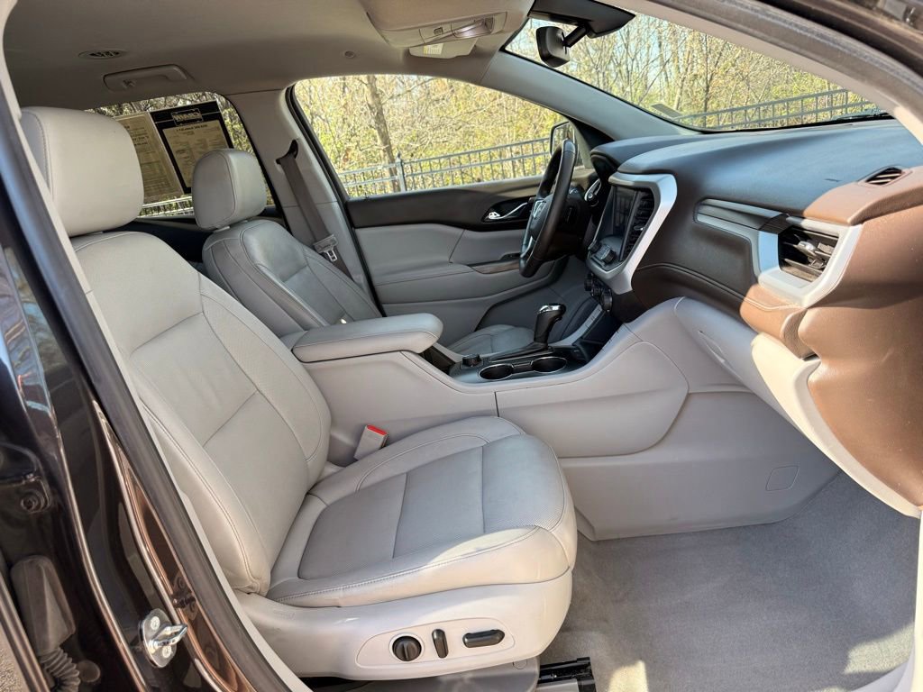 Used 2018 GMC Acadia SLT image 40