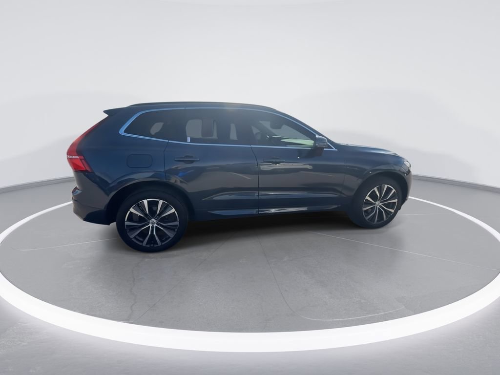 Used 2022 Volvo XC60 B5 Momentum w/ Climate Package AWD/4WD image 9