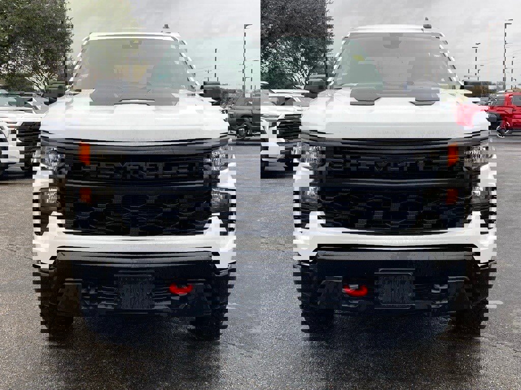 Used 2023 Chevrolet Silverado 1500 Custom Trail Boss w/ LPO, Dark Essentials Package video 2