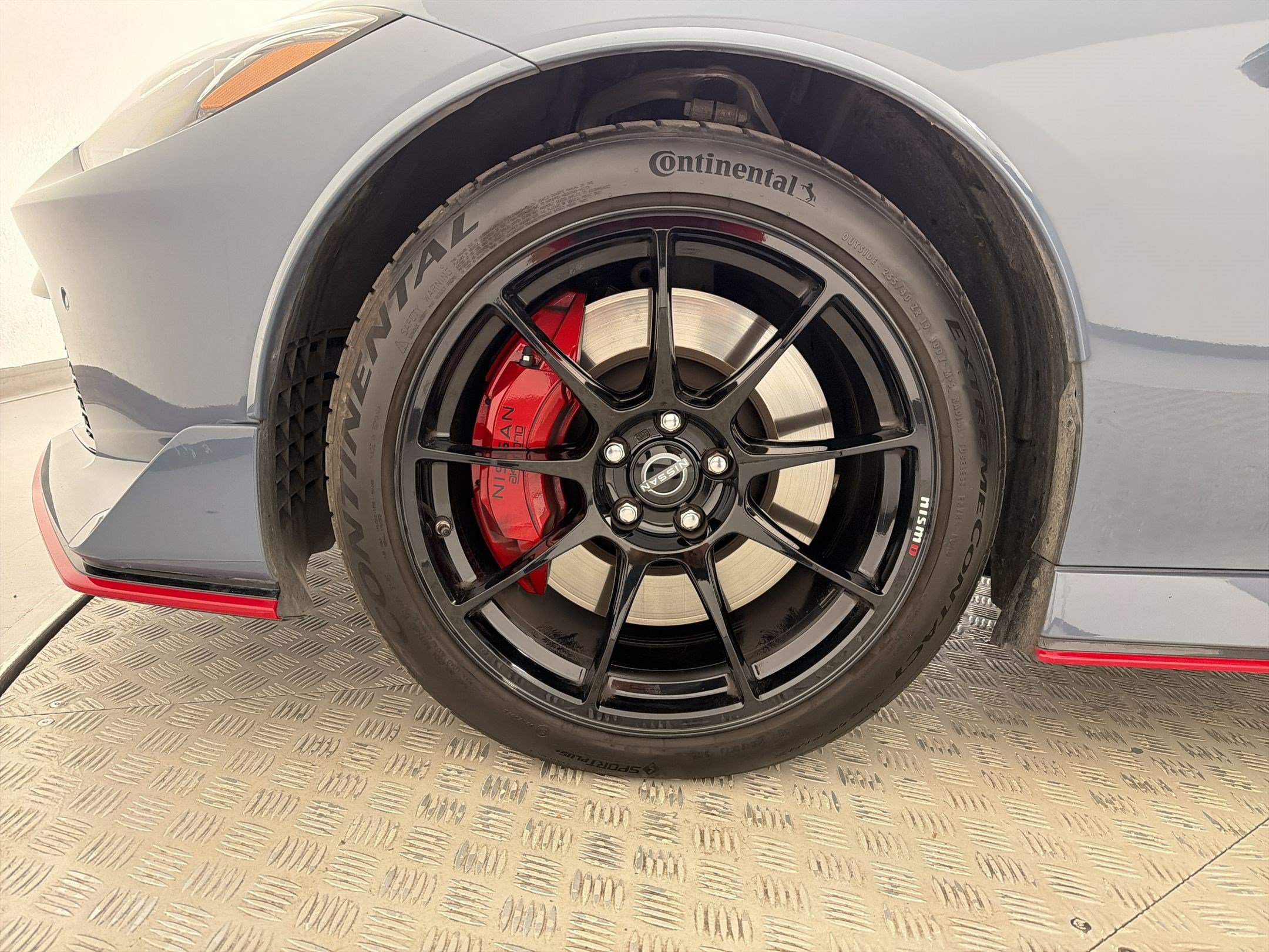 Used 2024 Nissan Z NISMO w/ Floor Mat Package RWD image 11