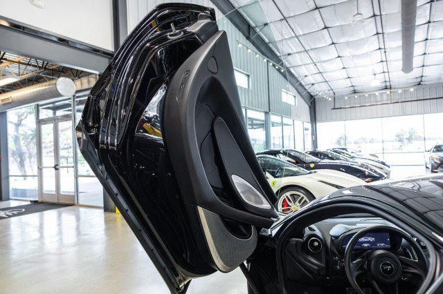 Used 2025 McLaren GTS RWD image 22