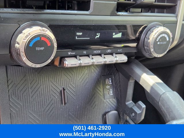 Used 2025 Toyota Tacoma SR5 AWD/4WD image 22