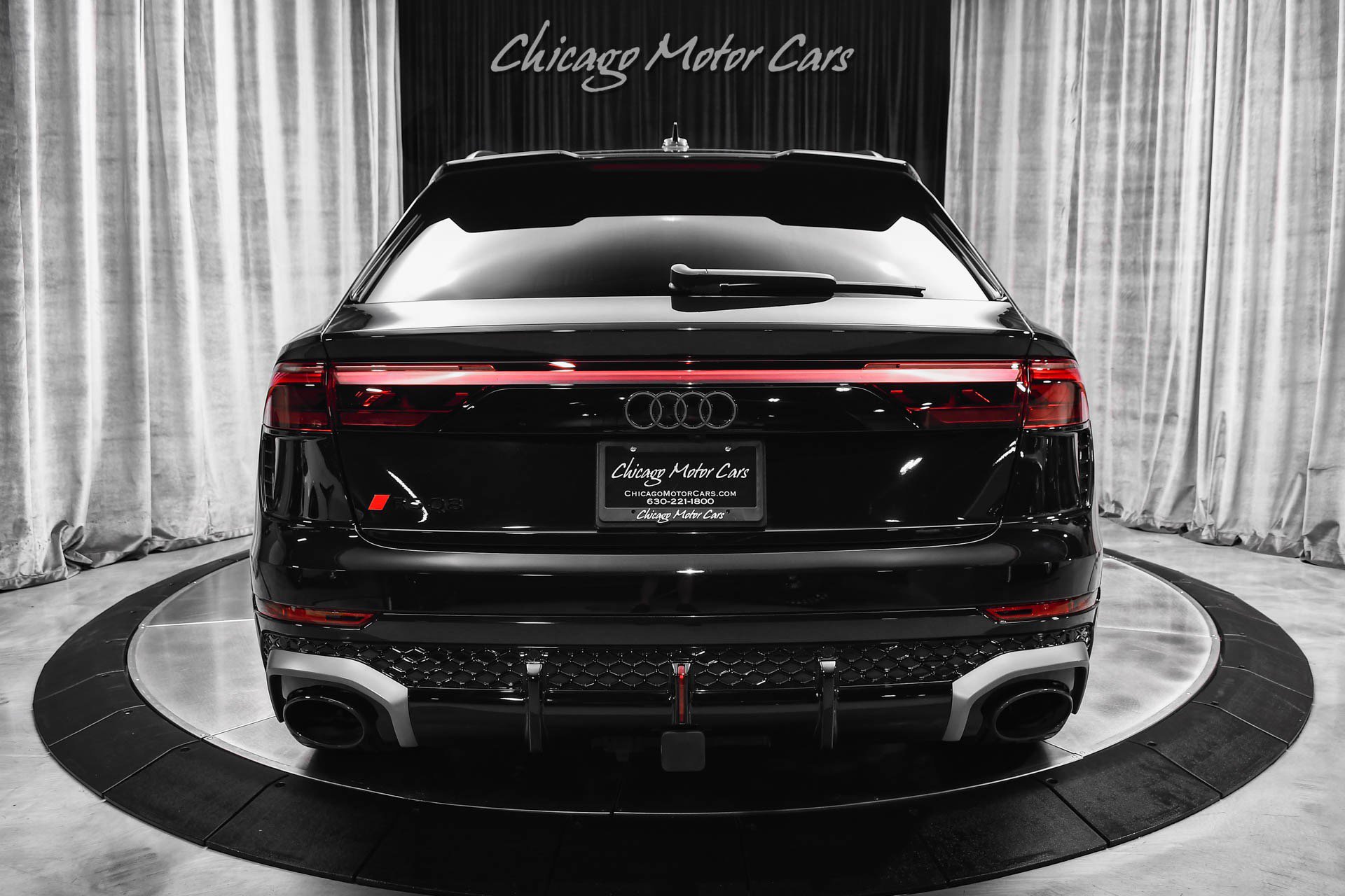Used 2025 Audi RS Q8 performance image 4