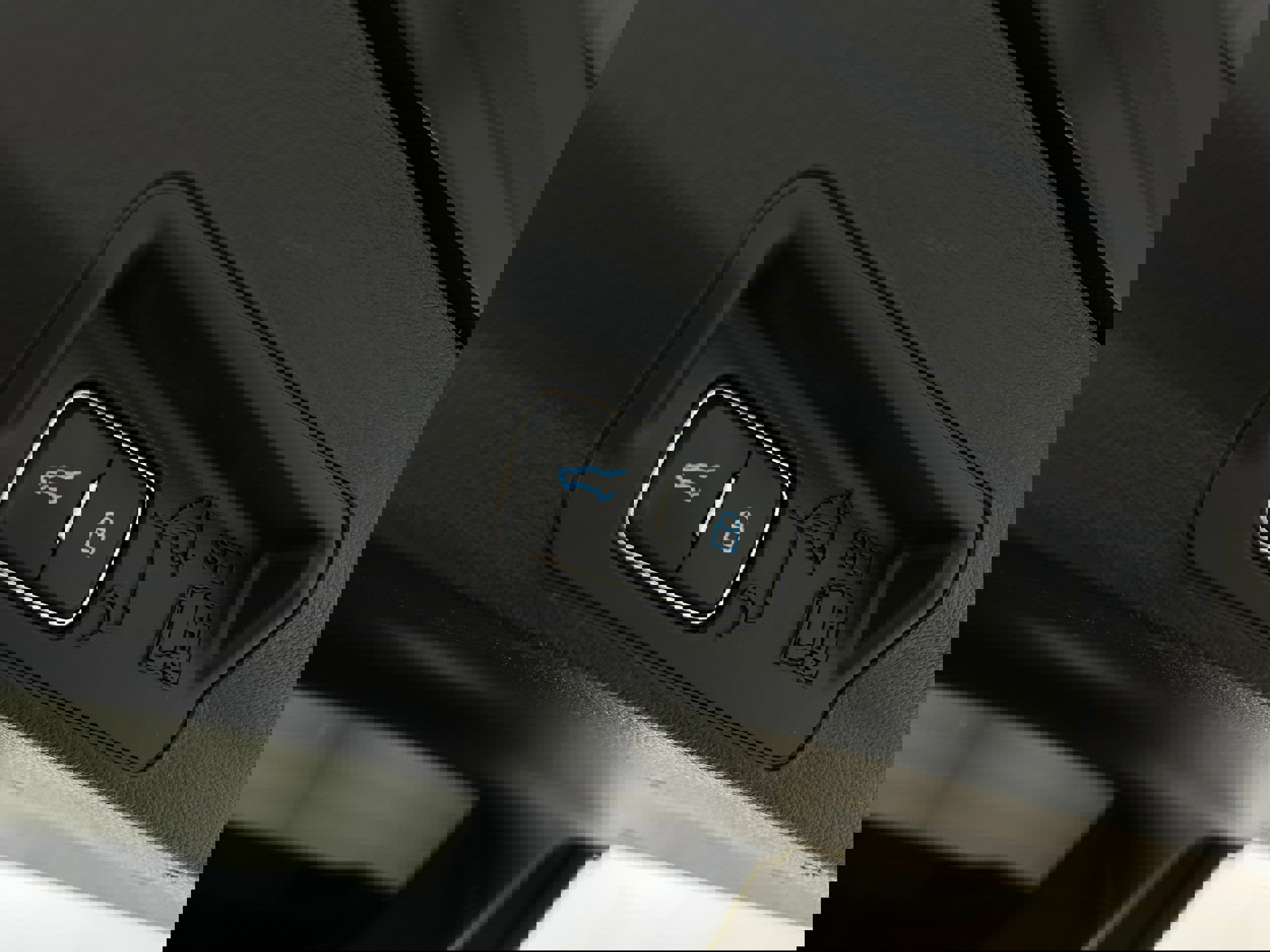 Used 2021 Ford Explorer ST w/ Equipment Group 401A image 39