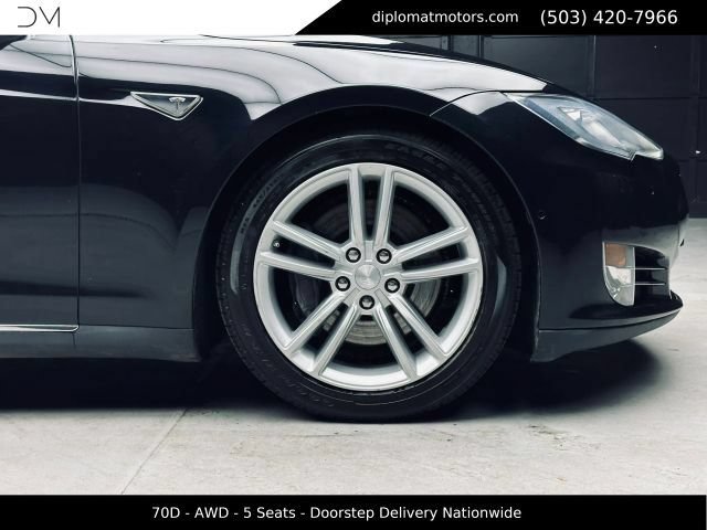 Used 2015 Tesla Model S 70D AWD/4WD image 40