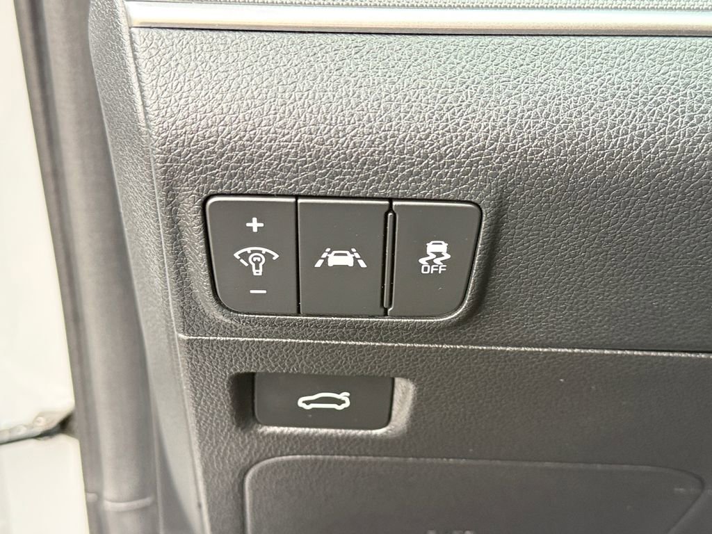 Used 2024 Kia K5 GT-Line image 24