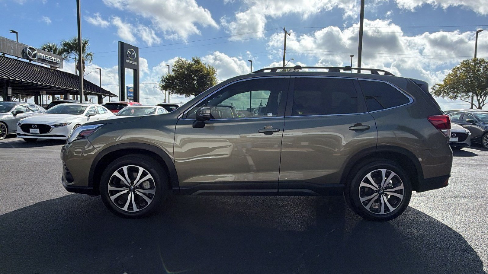 Used 2024 Subaru Forester Limited AWD/4WD image 6