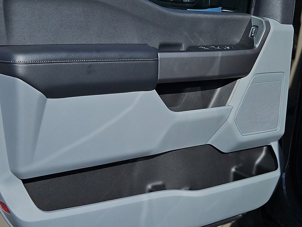 New 2026 Ford F250 XLT w/ FX4 Off-Road Package image 21