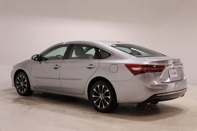 Used 2016 Toyota Avalon XLE Premium w/ Protection Package FWD image 5