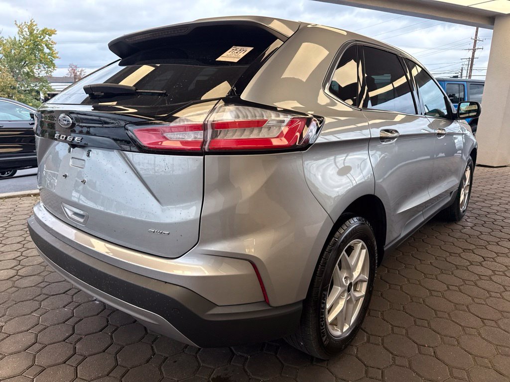 Used 2024 Ford Edge SEL w/ Convenience Package AWD/4WD image 6