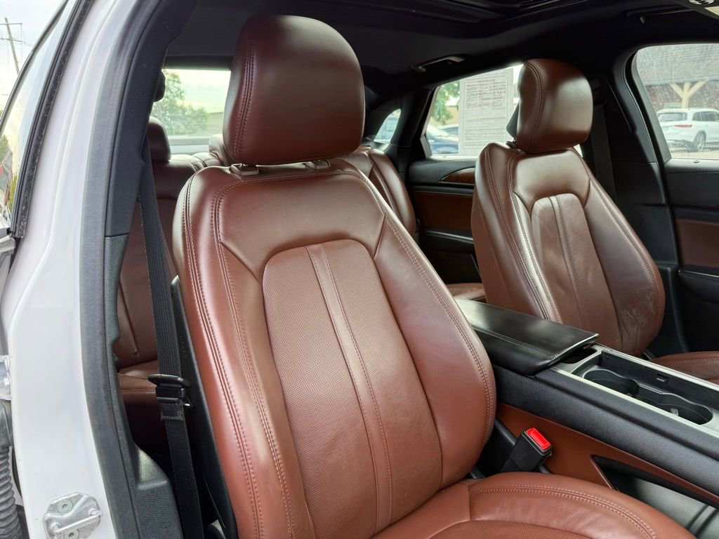 Used 2019 Lincoln MKZ Reserve image 27