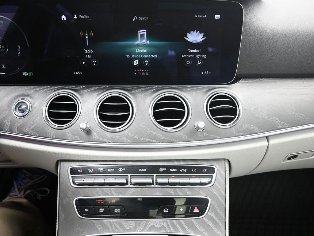 Used 2023 Mercedes-Benz E 350 Sedan image 11