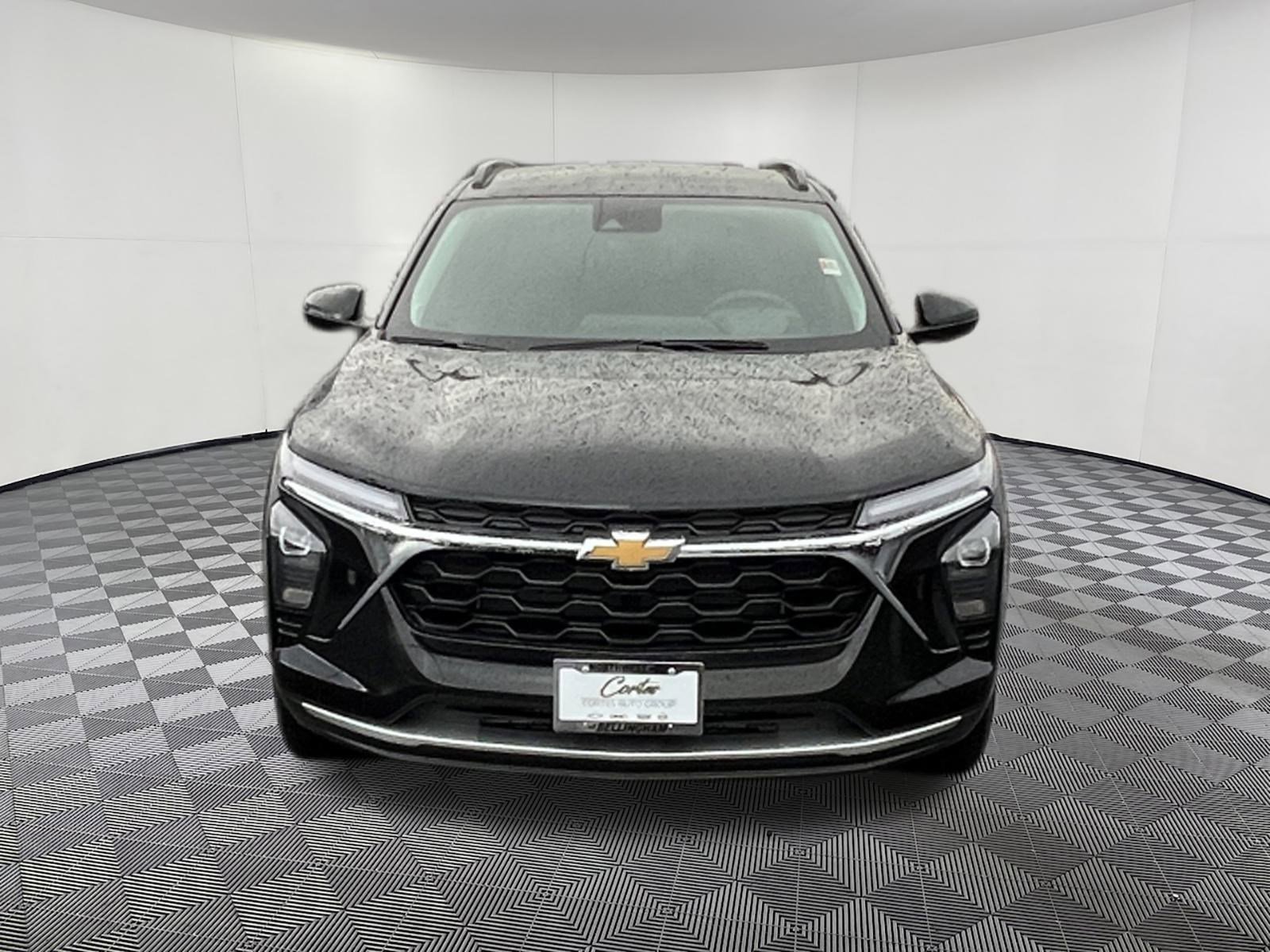 New 2026 Chevrolet Trax LT w/ Driver Confidence Package image 2