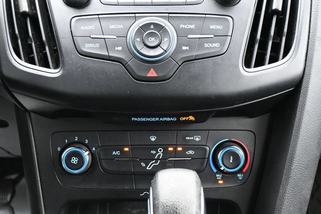 Used 2018 Ford Focus SE FWD image 20