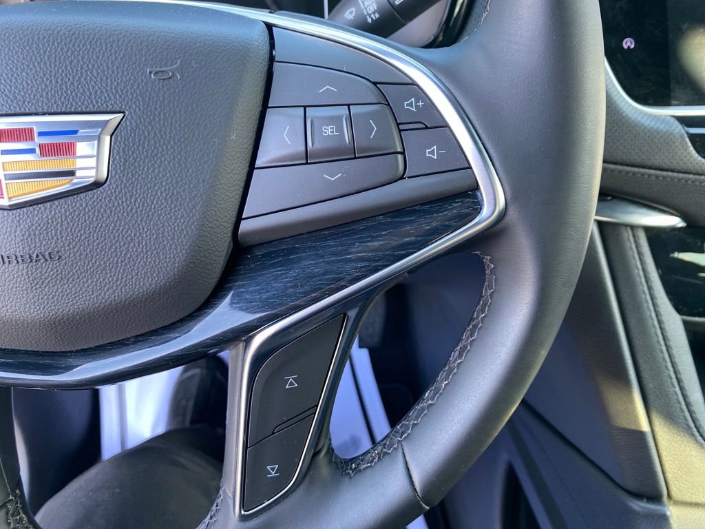 Used 2025 Cadillac XT5 Premium Luxury image 27