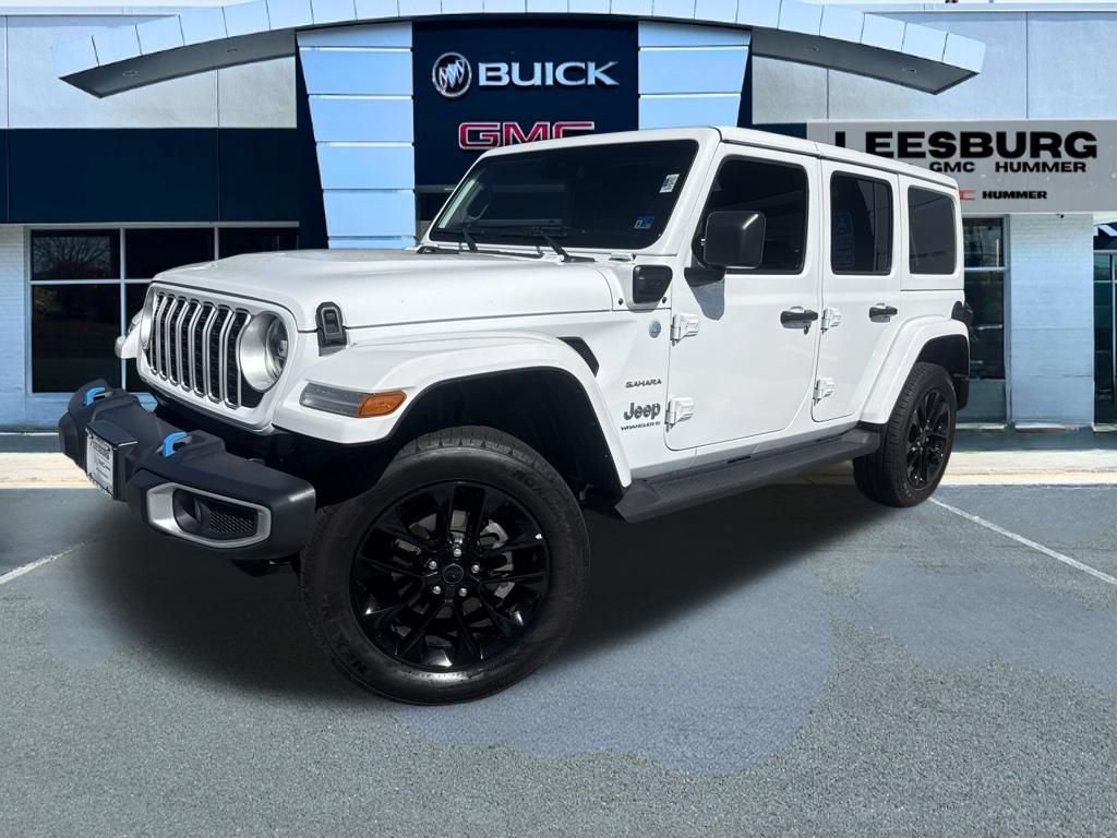 Used 2024 Jeep Wrangler Unlimited Sahara AWD/4WD image 3