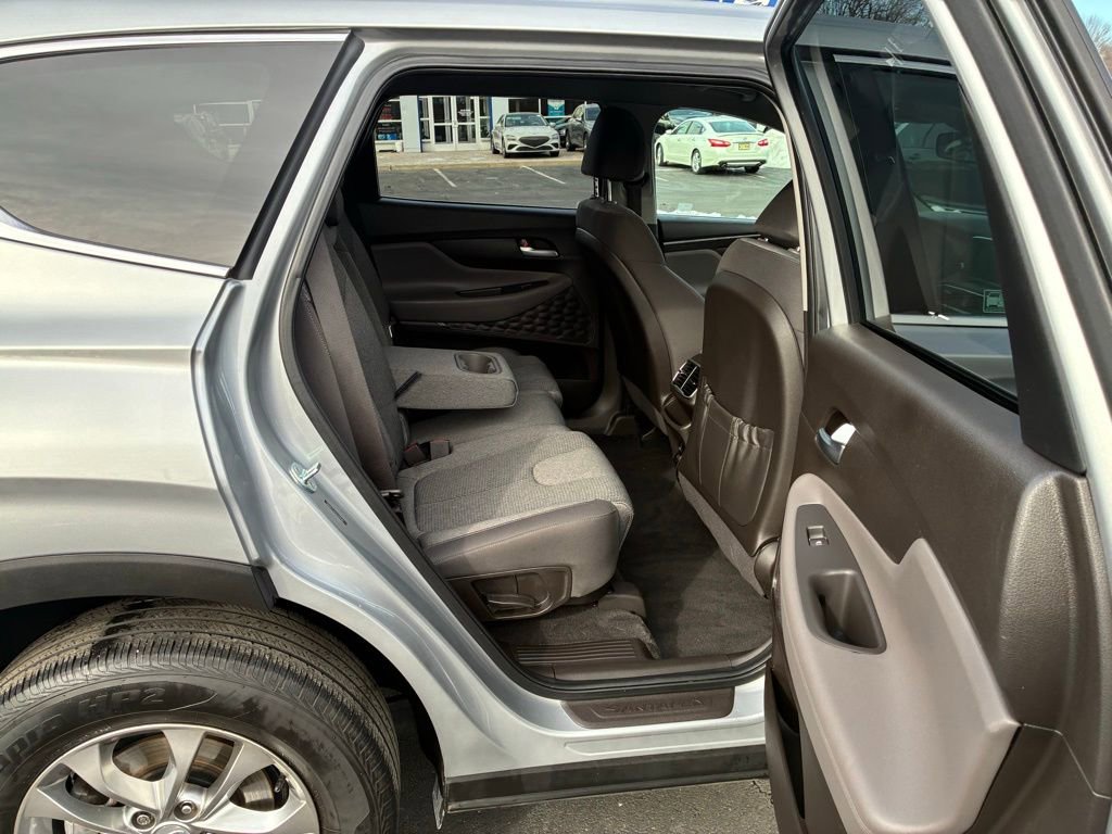 Used 2020 Hyundai Santa Fe SE image 20