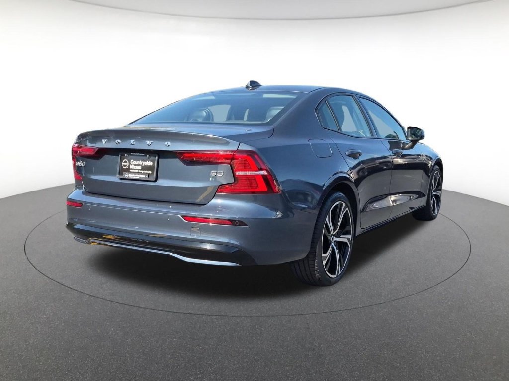 Used 2024 Volvo S60 B5 Core FWD image 5