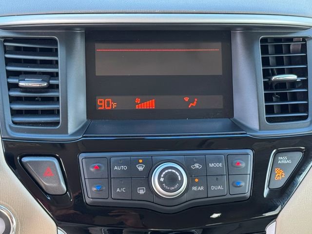 Used 2015 Nissan Pathfinder S image 18