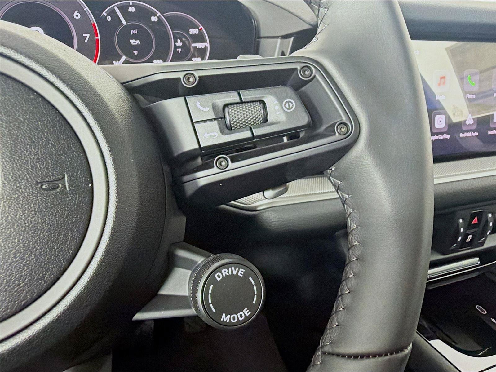 New 2026 Porsche Cayenne AWD/4WD image 13