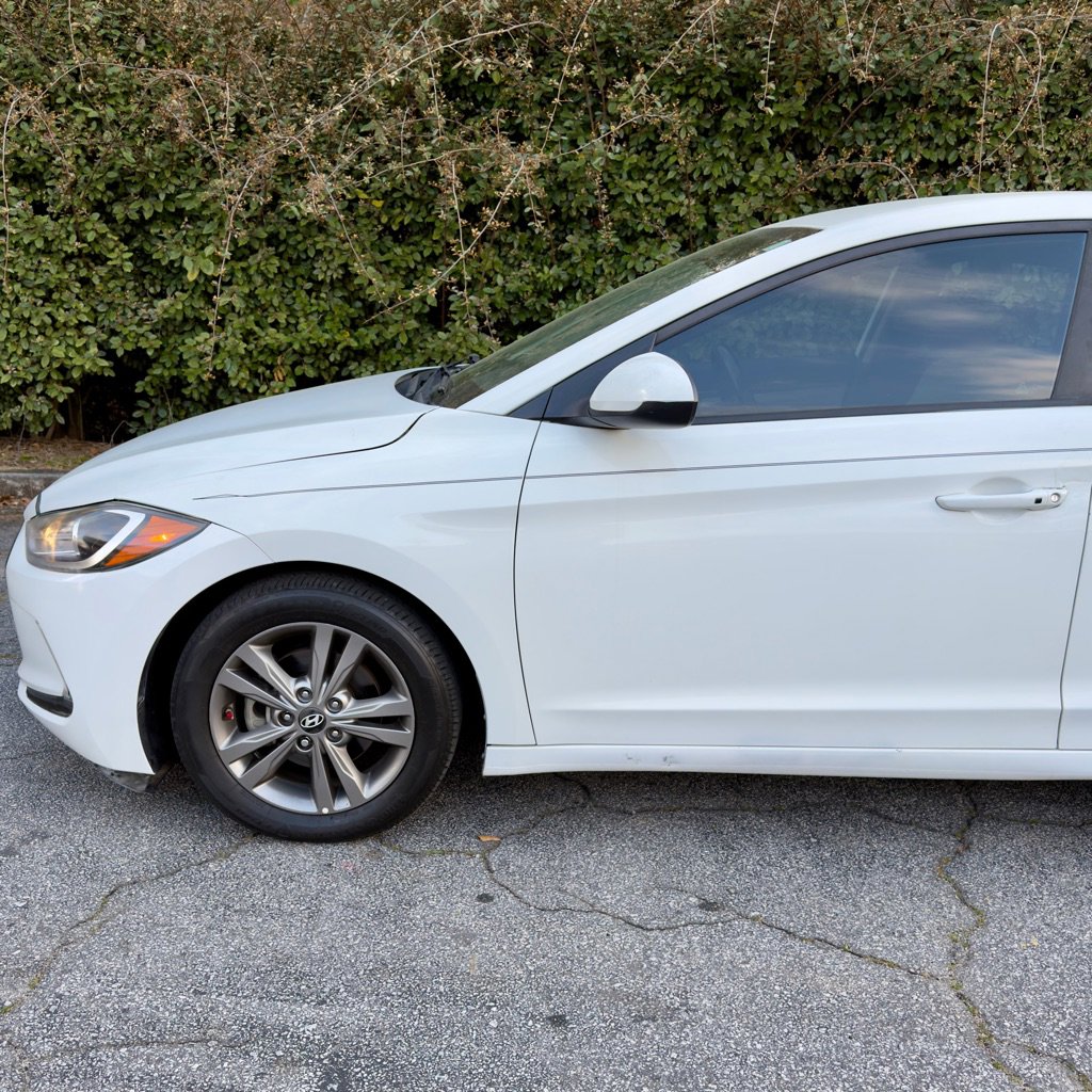 Used 2017 Hyundai Elantra SE w/ SE A/T Tech Package 03 image 2