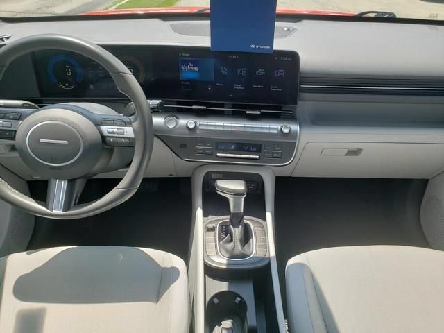 Certified 2024 Hyundai Kona SEL AWD/4WD image 15