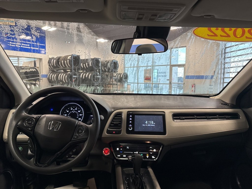 Used 2022 Honda HR-V EX image 9
