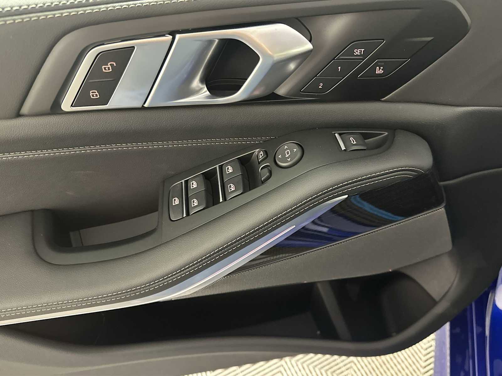 New 2026 BMW X5 M60i w/ Executive Package image 13