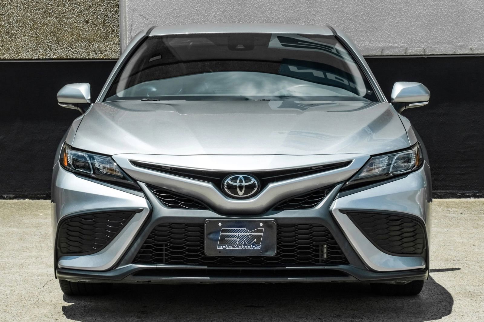 Used 2023 Toyota Camry SE FWD image 6