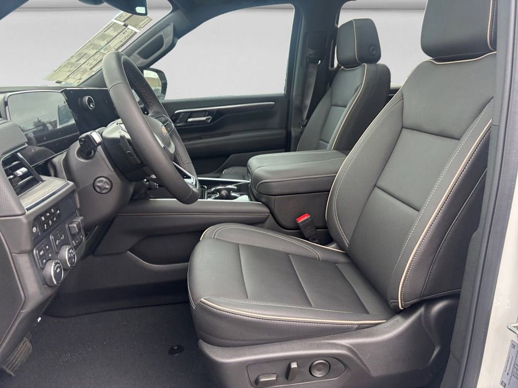 New 2025 Chevrolet Suburban Premier AWD/4WD image 10
