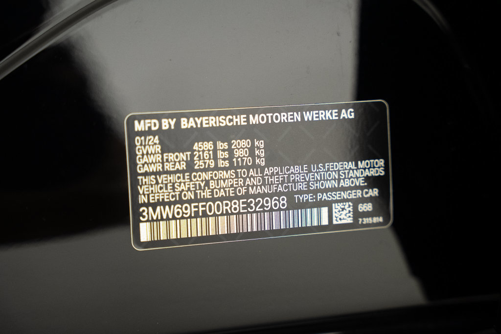Used 2024 BMW 330i Sedan w/ Convenience Package RWD image 39