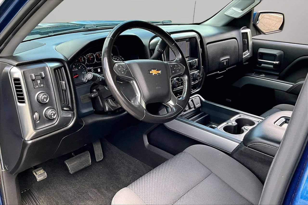 Used 2018 Chevrolet Silverado 1500 LT w/ All Star Edition AWD/4WD image 17