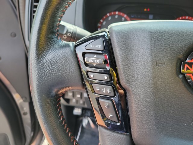 Used 2022 Nissan Frontier PRO-4X w/ Technology Package image 21
