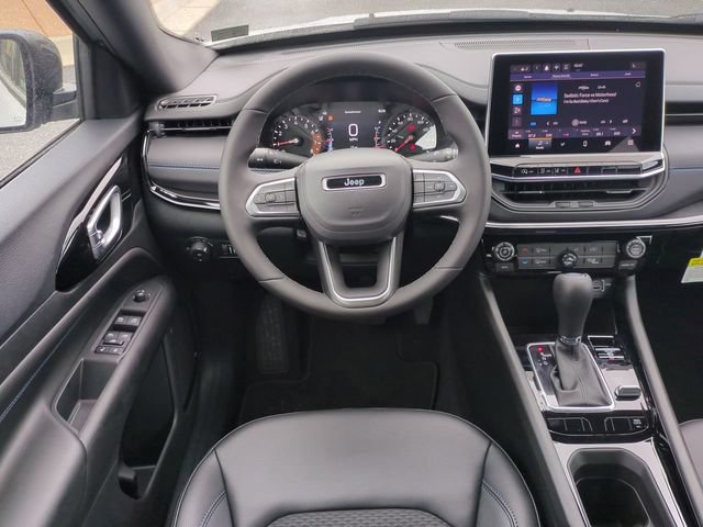 New 2026 Jeep Compass Latitude AWD/4WD image 16