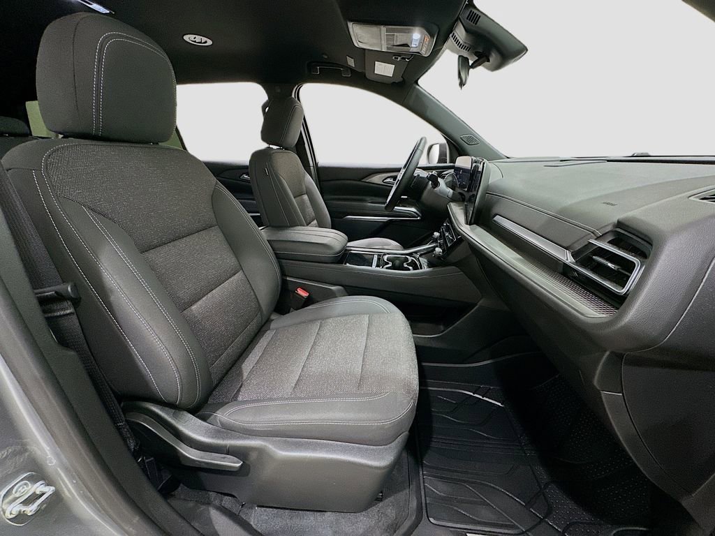 Used 2024 Chevrolet Traverse LT w/ Enhanced Driving Package image 30