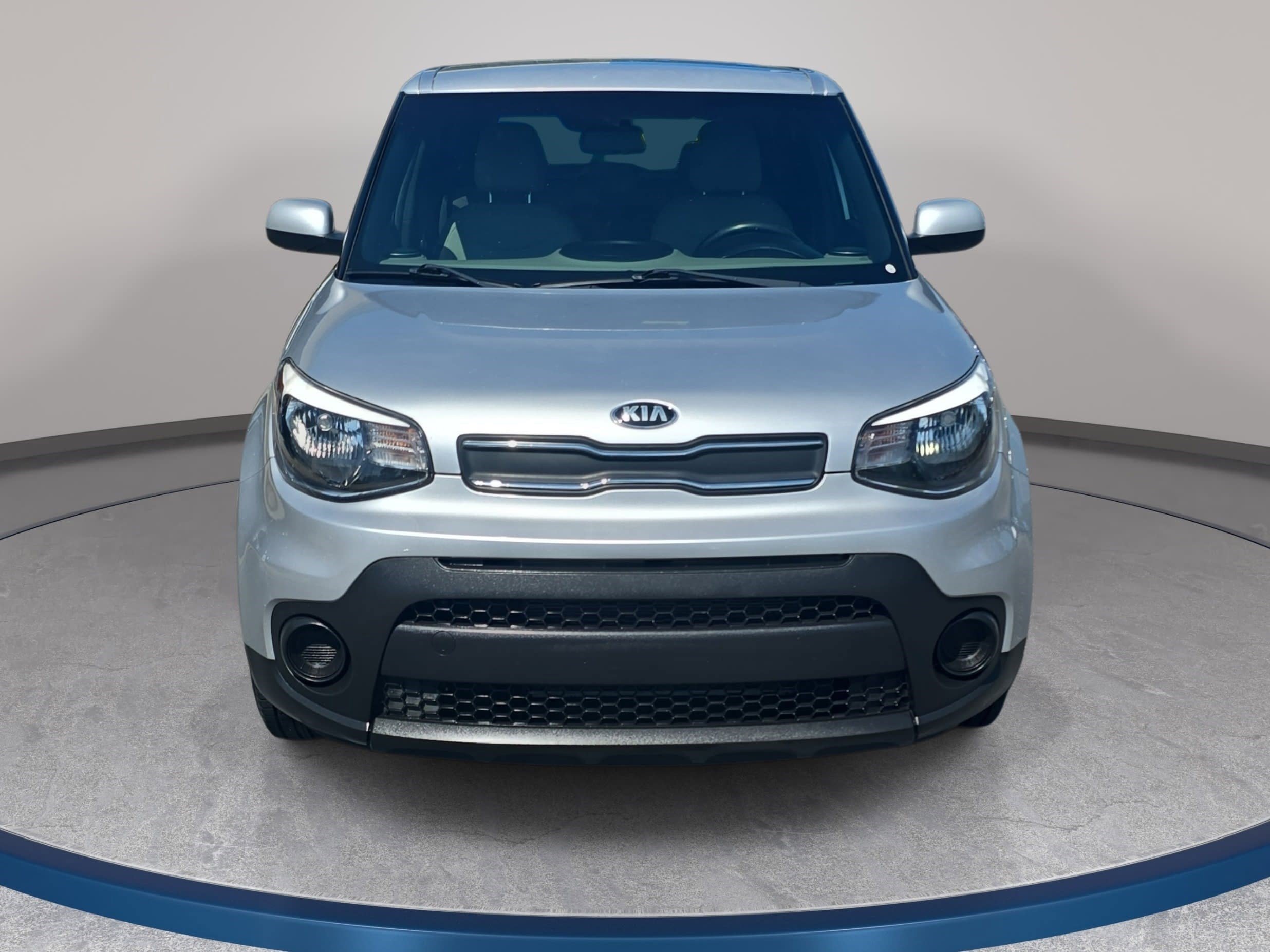 Used 2017 Kia Soul w/ Convenience Package image 2