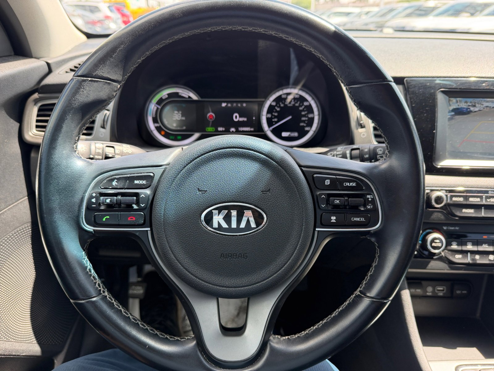 Used 2018 Kia Niro LX image 9