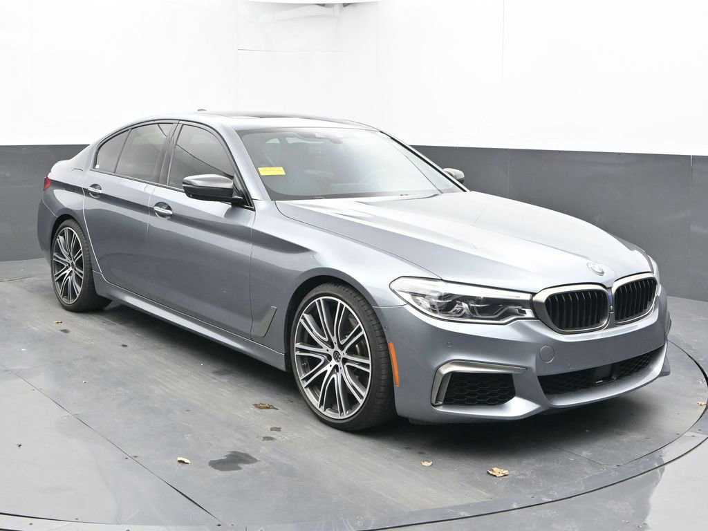 Used 2018 BMW M550i xDrive image 3