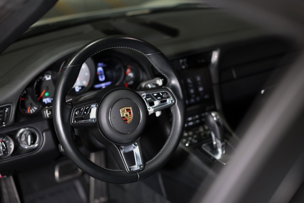 Used 2018 Porsche 911 Targa 4S image 26