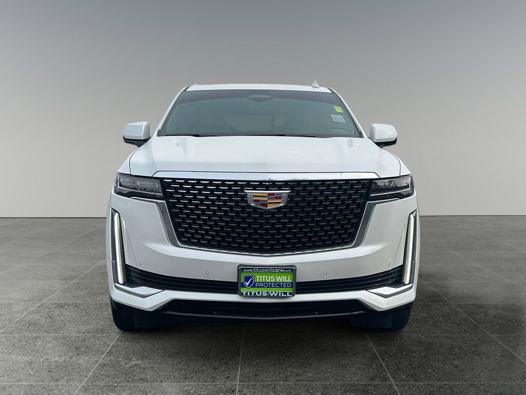 Used 2024 Cadillac Escalade Premium Luxury image 2