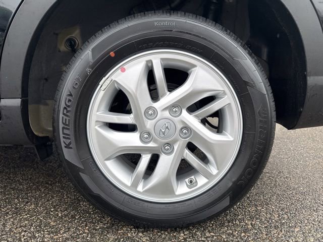 Certified 2026 Hyundai Venue SE image 48