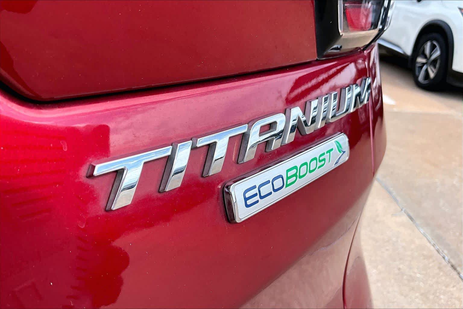 Used 2017 Ford Escape Titanium FWD image 9